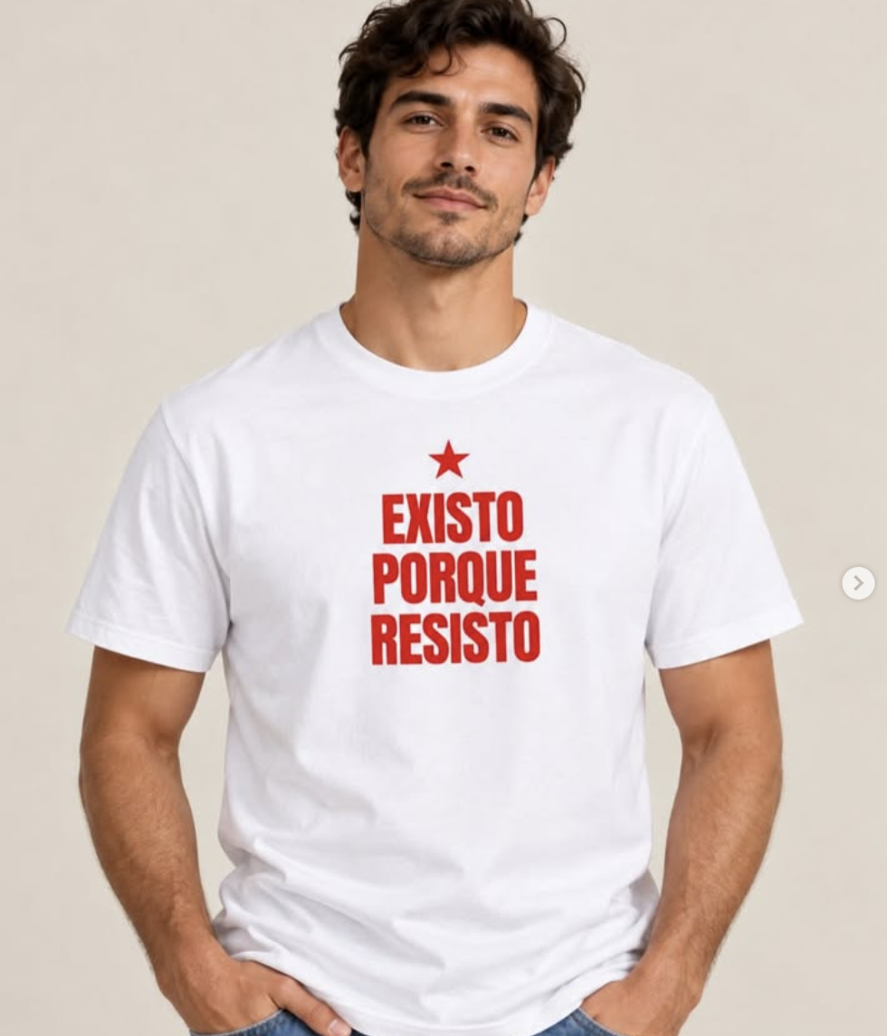 Camisa Existo Porque Resisto